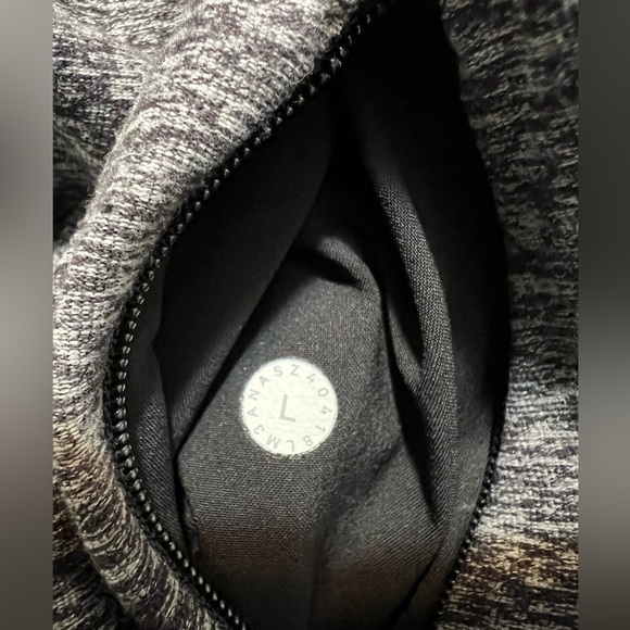 Lululemon Surge Warm Gray Long Sleeve DH. - Picture 13 of 16